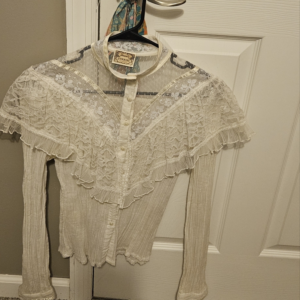 Vintage Jessica’s Gunnies Victorian Style Lace Button Down High Neck Blouse